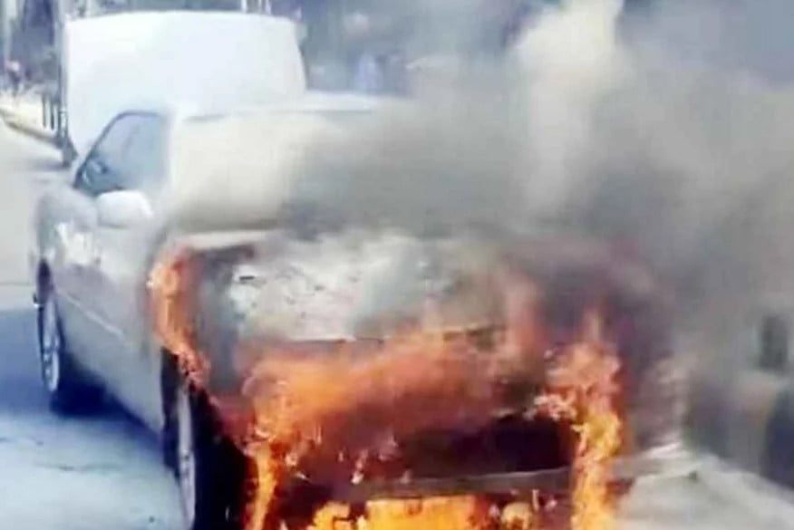 রাজধানীতে প্রাইভেটকার ভস্মীভূত