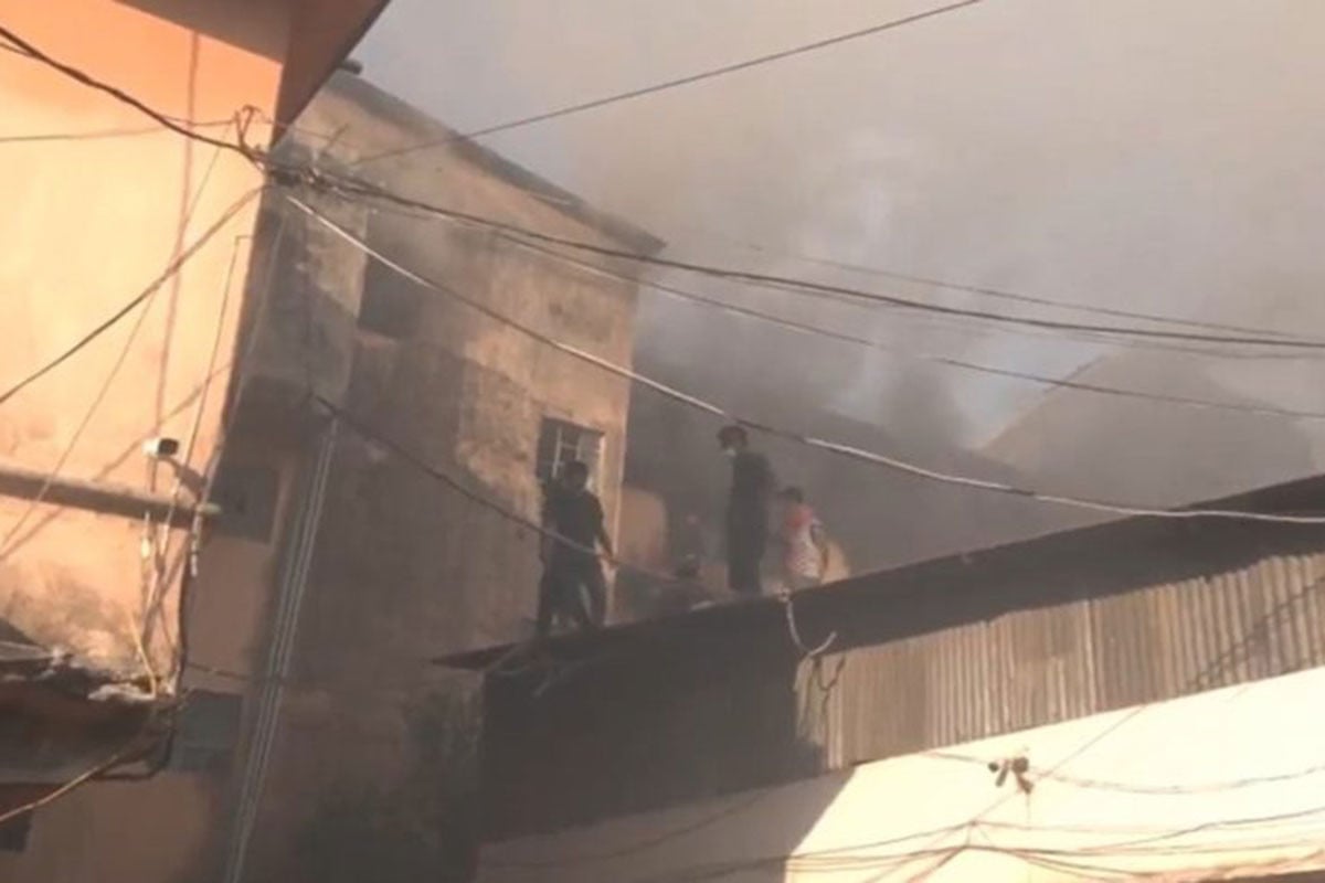 চট্টগ্রামে কম্বল গোডাউনে আগুন