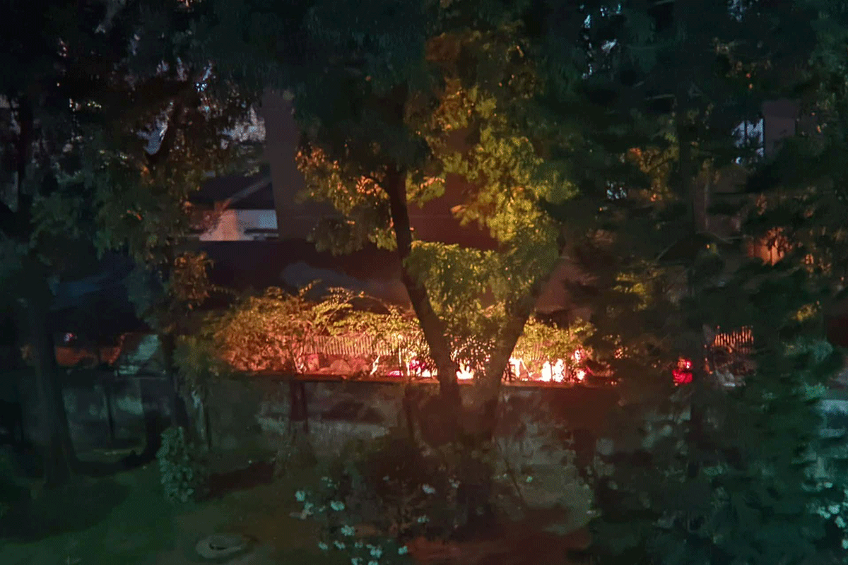 ঢাবির বিজয় একাত্তর হলের ক্যান্টিনে আগুন