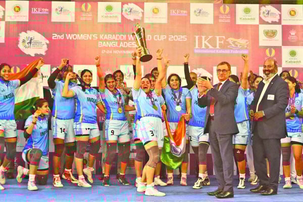 শিরোপা ধরে রাখল ভারত