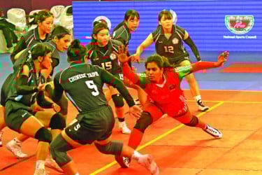 ফাইনালে ওঠা হলো না