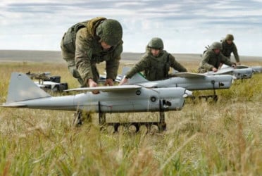 সস্তা অস্ত্র বদলে দিচ্ছে যুদ্ধের রূপ