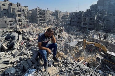 মিসরের গোয়েন্দাপ্রধানের সঙ্গে হামাসের শীর্ষ প্রতিনিধিদলের বৈঠক