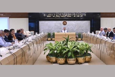 ভূমিকম্প ঝুঁকি মোকাবিলায় প্রধান উপদেষ্টার সভাপতিত্বে জরুরি বৈঠক