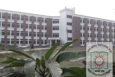 বেরোবিতে র‍্যাগিংয়ের অভিযোগ, হাসপাতালে শিক্ষার্থী