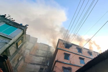 চট্টগ্রামে কম্বলের গুদামে আগুন