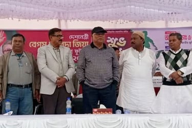 দিনাজপুরে বেগম খালেদা জিয়া গোল্ডকাপ ফুটবল টুর্নামেন্টের উদ্বোধন