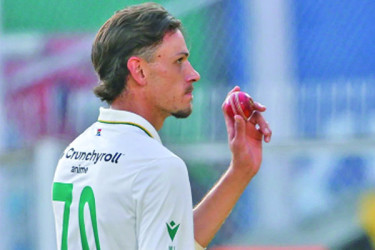 জেনসেন গতিতে চালকের আসনে প্রোটিয়ারা