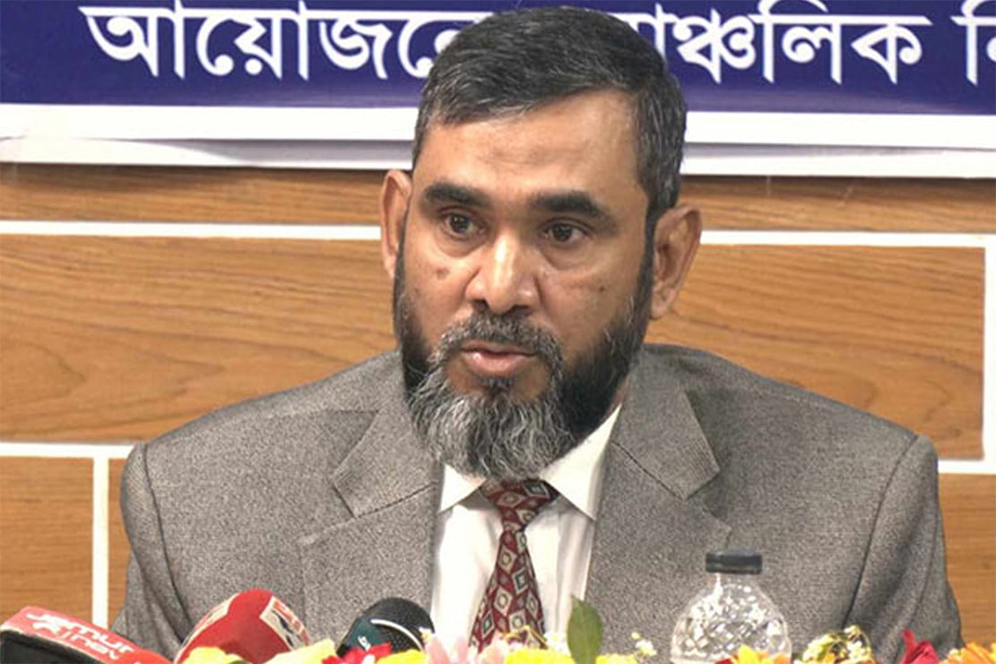 ভুয়া পর্যবেক্ষক ধরতে ব্যবহার হবে কিউআর কোড: ইসি সানাউল্লাহ