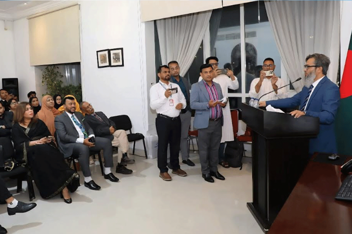 আমিরাতে বাংলাদেশি চিকিৎসকের ঘাটতি: সমাধানে সেমিনারে আলোচনা