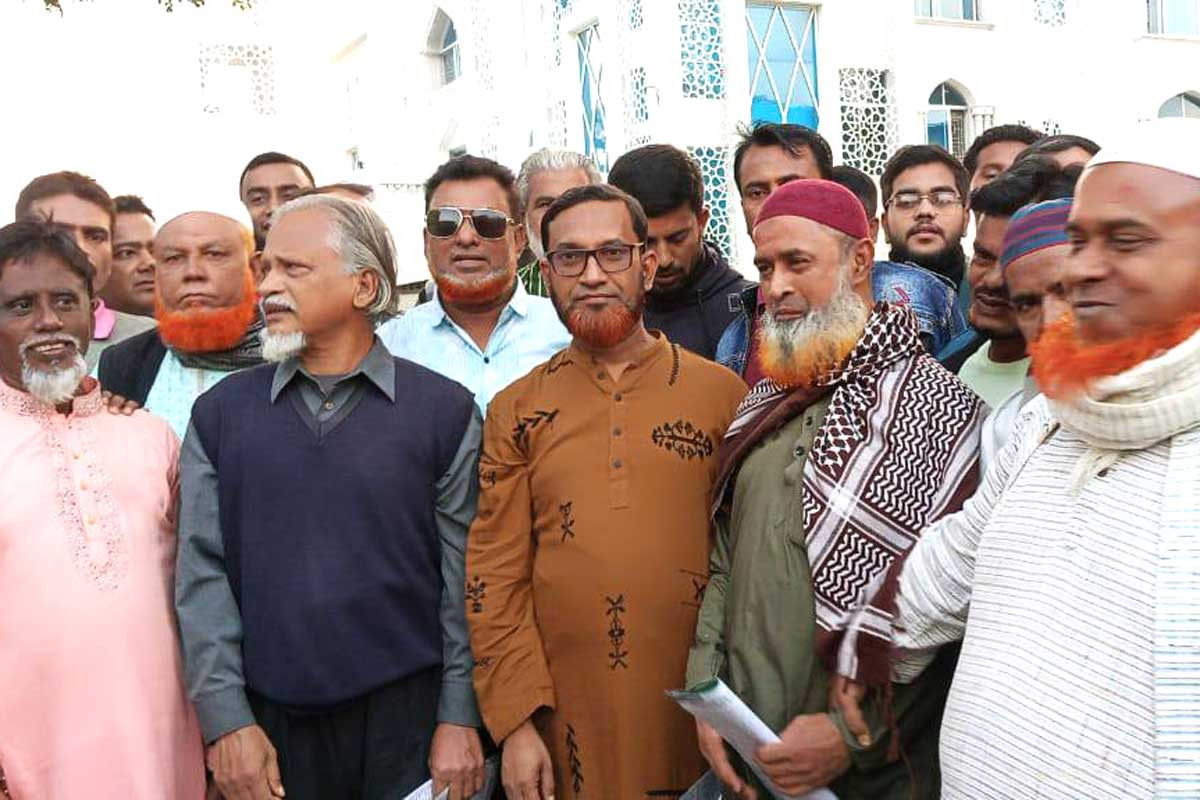 আখাউড়ায় বিএনপির ৩১ দফার লিফলেট বিতরণ