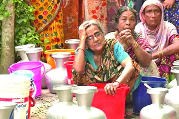 বরিশালে পানির স্তর নেমে যাচ্ছে