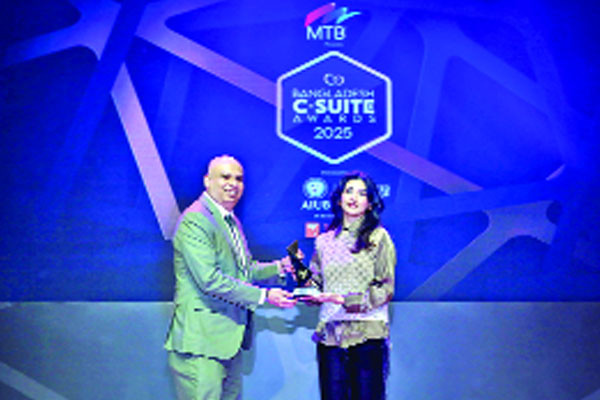 বাংলাদেশ সি-স্যুট অ্যাওয়ার্ডস-২০২৫ বিজয়ী নিশাত তাসনিম