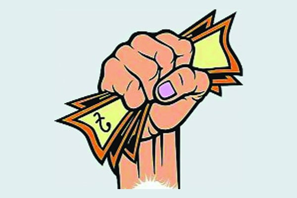 ‘ফ্যাসিস্টদের দোসর’ ট্যাগ দিয়ে চাঁদাবাজি