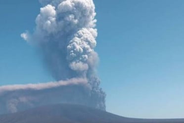 ইথিওপিয়ার আগ্নেয়গিরির ছাইয়ের কারণে ভারতে একাধিক ফ্লাইট বাতিল!