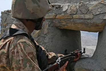 পাকিস্তানে সেনা অভিযানে নিহত ২২