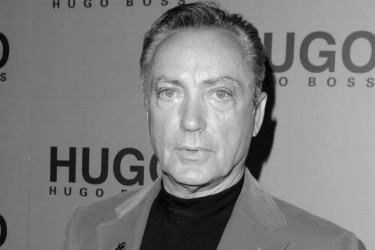 কিংবদন্তী অভিনেতা উডো কিয়ার মারা গেছেন