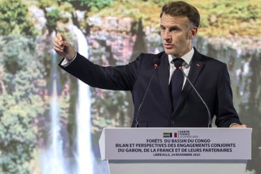 রাশিয়ার হুমকির মুখে ফ্রান্সের দুর্বল হওয়া চলবে না: ম্যাক্রোঁ