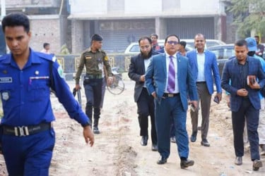 রাজশাহীতে পুকুর ভরাট বন্ধে অভিযান, পুনঃখননের উদ্যোগ