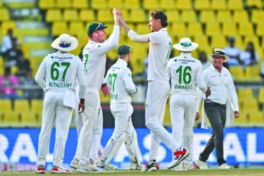 গুয়াহাটিতেও জয়ের সুবাস পাচ্ছে দক্ষিণ আফ্রিকা