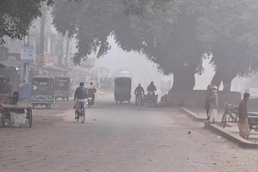 শীতে কাঁপছে তেঁতুলিয়া