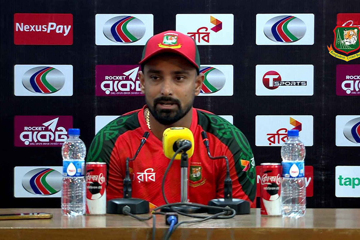 যে কারণে ক্ষুব্ধ লিটন: “বোর্ড বলেছে, যে দল দেবে, সেটা নিয়েই কাজ করতে হবে”