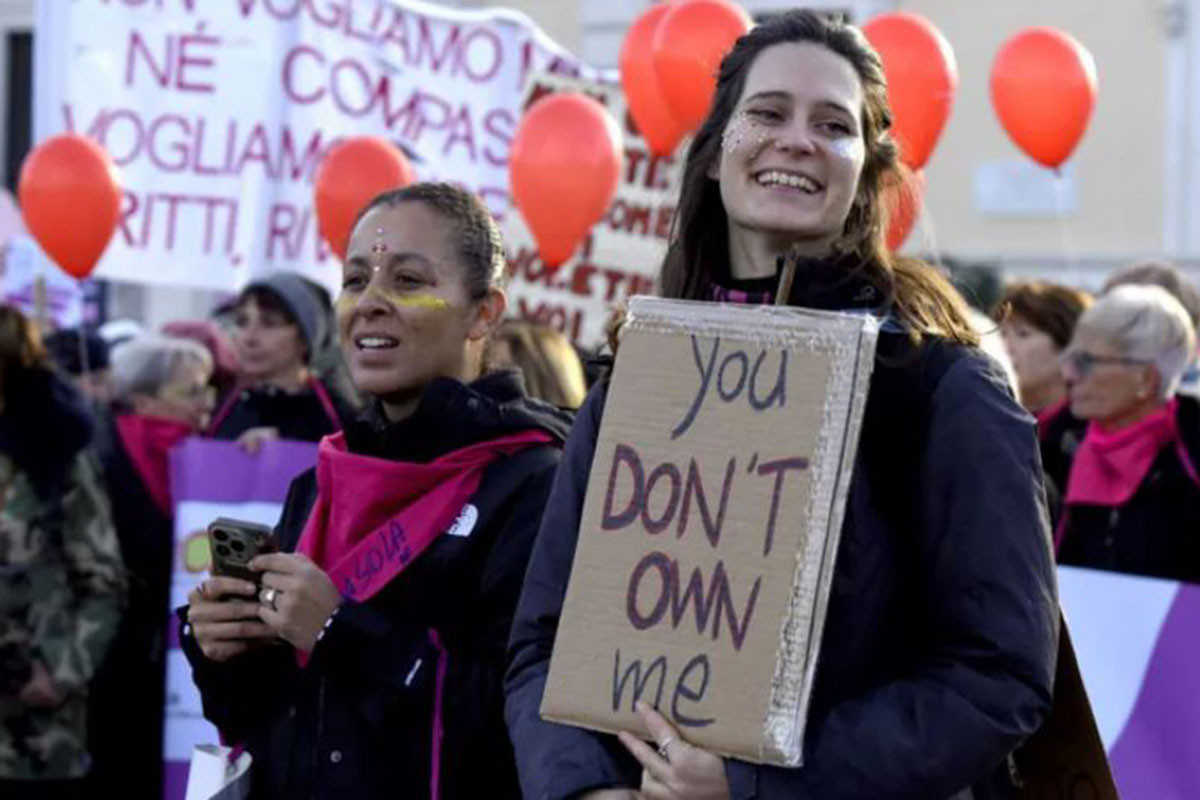নারী সহিংসতার শাস্তি কঠোর করল ইতালি