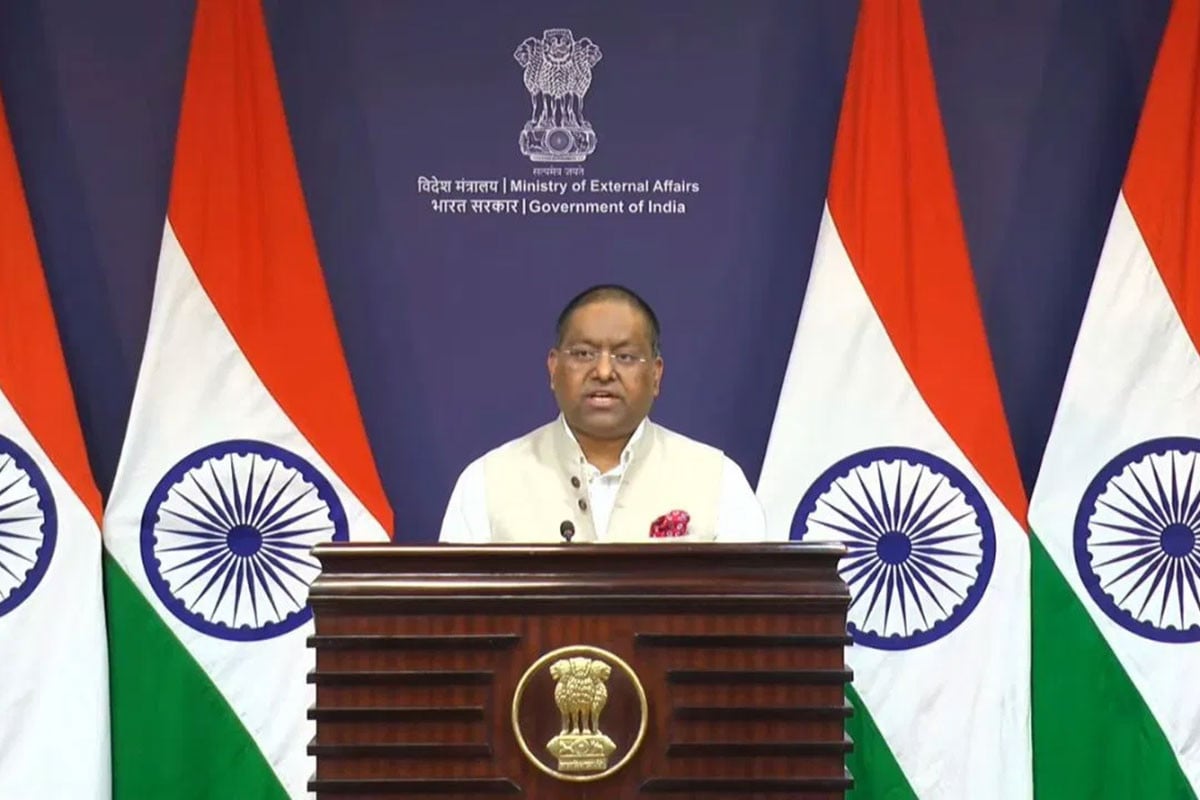 শেখ হাসিনাকে প্রত্যর্পণের অনুরোধ পর্যালোচনা করা হচ্ছে: ভারত