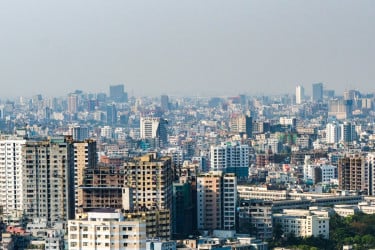 বিশ্বের দ্বিতীয় বৃহৎ জনবহুল শহর এখন ঢাকা