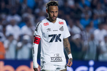 আবারও ইনজুরিতে নেইমার, কমছে বিশ্বকাপ খেলার সম্ভাবনা