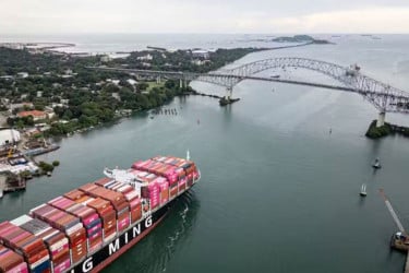 পানামা খালে নতুন বন্দর নির্মাণে চীনের দরপত্র আহ্বানের সম্ভাবনা