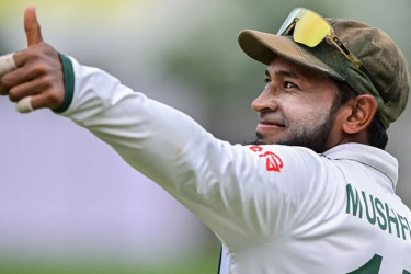 র‌্যাঙ্কিংয়ে মুশফিকের উন্নতি