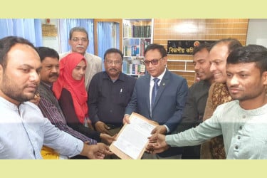 রাজশাহীতে আর কোনো পুকুর ভরাট হবে না : বিভাগীয় কমিশনার