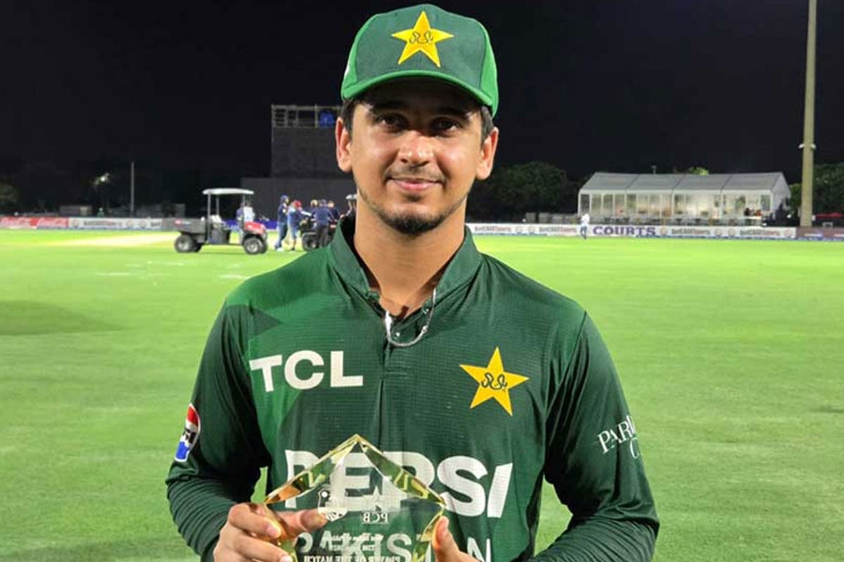 বিপিএল মাতাতে আসছেন সাইম আইয়ুব