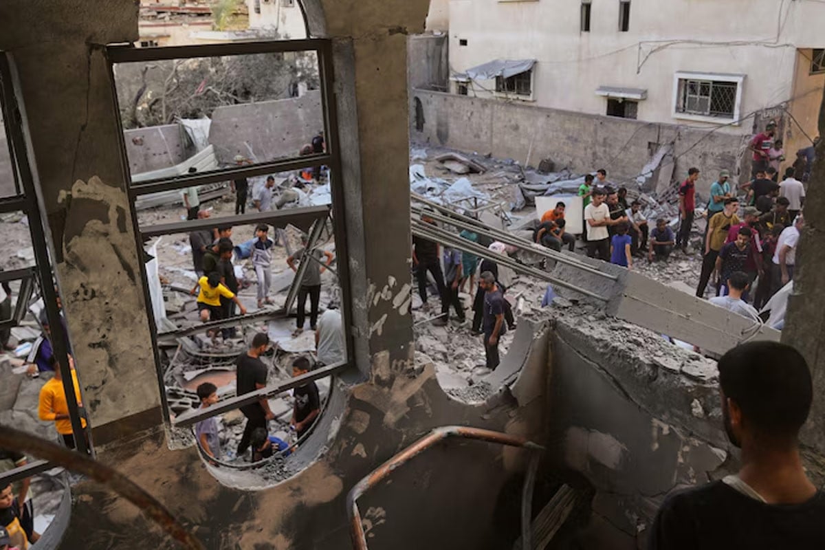 গাজায় ইসরায়েলি বাহিনীর হামলায় নিহত ৪