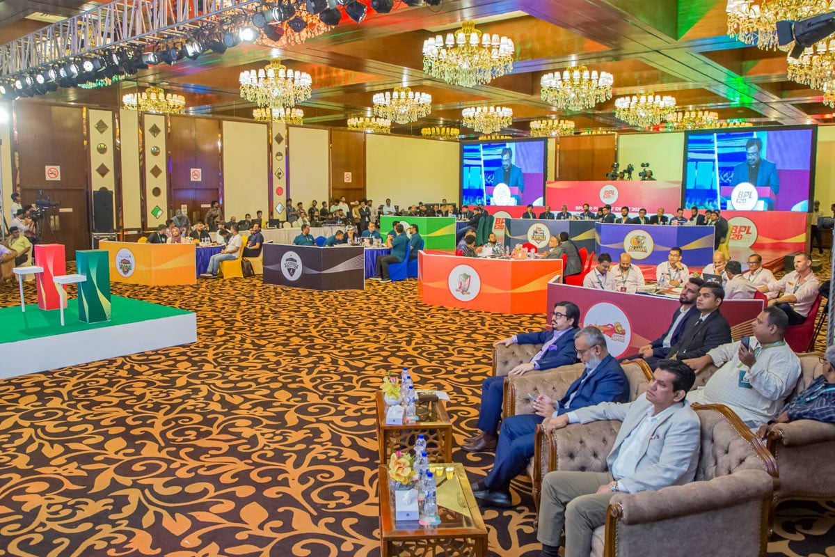 বিপিএল নিলামে যেসব বিদেশি ক্রিকেটার রয়েছেন