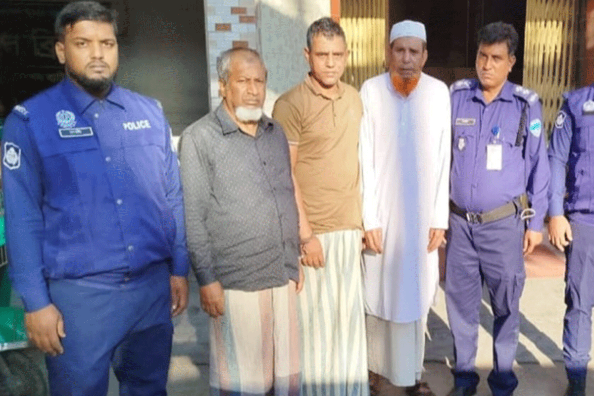 ফটিকছড়ির জোড়া খুন মামলার তিন আসামি গ্রেফতার