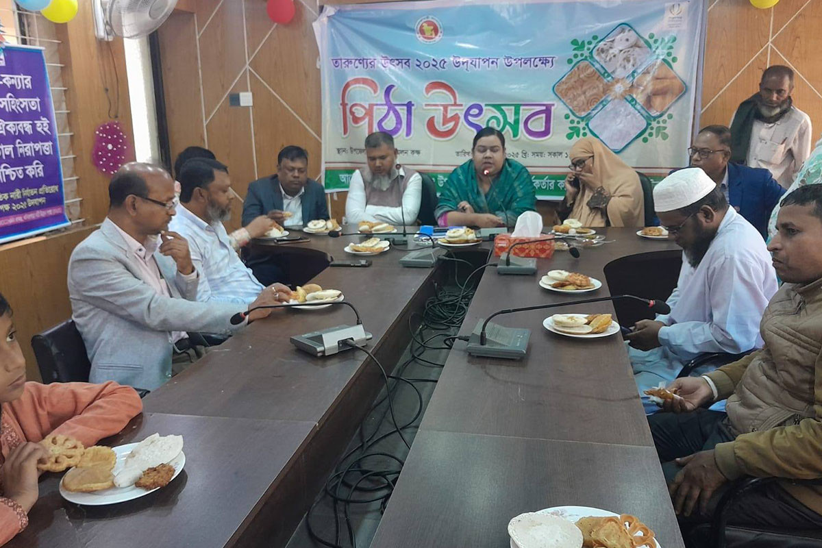 গোবিন্দগঞ্জে পিঠা উৎসব