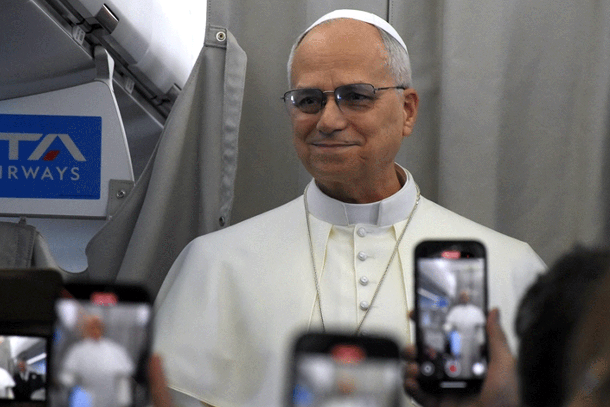 বিশ্বব্যাপী শান্তি প্রতিষ্ঠার আহ্বান পোপের