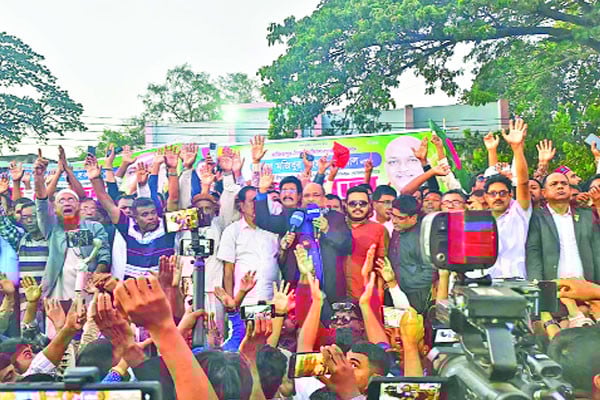 দলের দুর্দিনে বাজিতপুর-নিকলীর নেতা কর্মীদের পাশে ছিলাম : ইকবাল