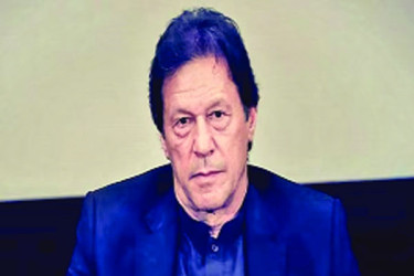 কারাবন্দি ইমরানকে ঘিরে উত্তেজনা