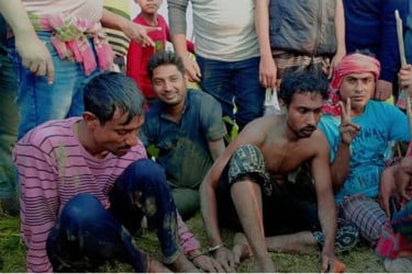 ঝিনাইদহে ছদ্মবেশে ২ ডাকাতকে গ্রেপ্তার করল পুলিশ