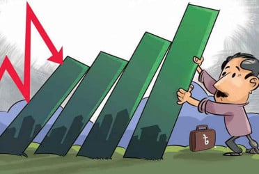 বিনিয়োগে স্থবিরতা, ব্যবসায় মন্দা : দেশের অর্থনীতিতে গভীর সংকট