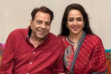 ধর্মেন্দ্রকে নিয়ে হেমা মালিনীর হৃদয়স্পর্শী বার্তা