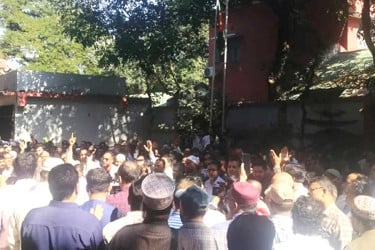 ১ ডিসেম্বর থেকে কমপ্লিট শাটডাউনের ঘোষণা শিক্ষকদের