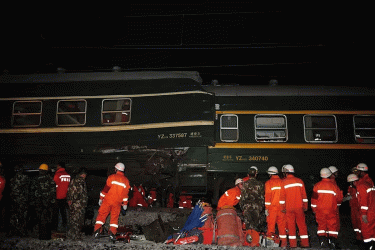 চীনে ট্রেনের ধাক্কায় ১১ শ্রমিক নিহত