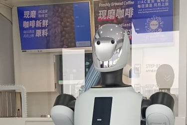 বুমিং রোবট বাজারে অতিরিক্ত বিনিয়োগে উদ্বিগ্ন বেইজিং