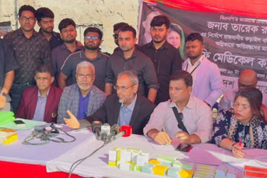 কড়াইল বস্তিতে বিএনপির হেলথ ক্যাম্প, প্রথম দিনে ১২০০ জনকে চিকিৎসা