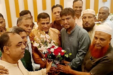 ১৮ বছর ধরে পদোন্নতি বঞ্চিত ছিলাম: ডিআইজি দুলাল