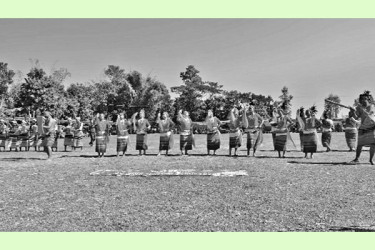 ওয়ানগালা উৎসবে মেতেছিল গারোরা